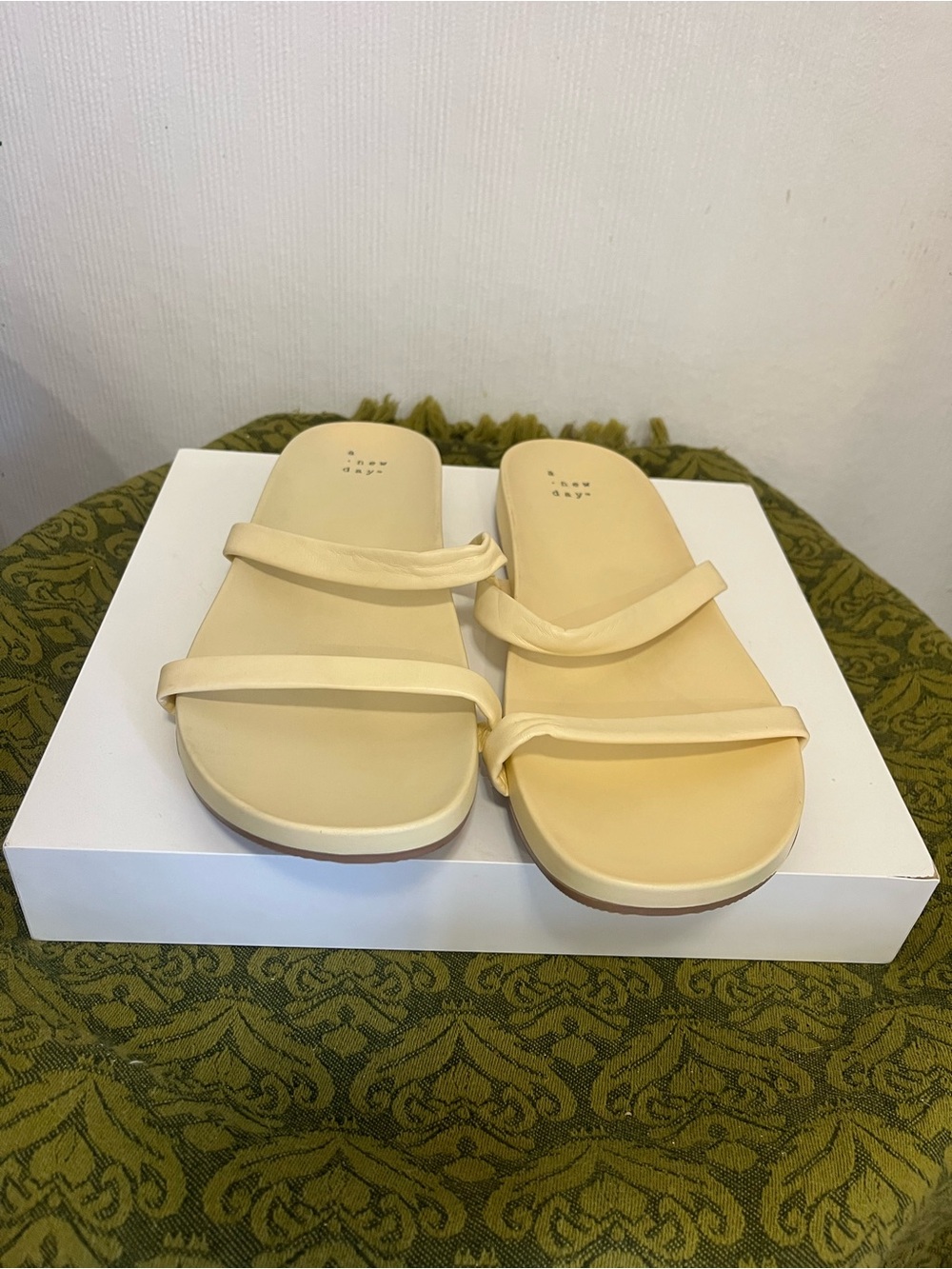 a new day Beige Double-Strap Slide Sandals size 11